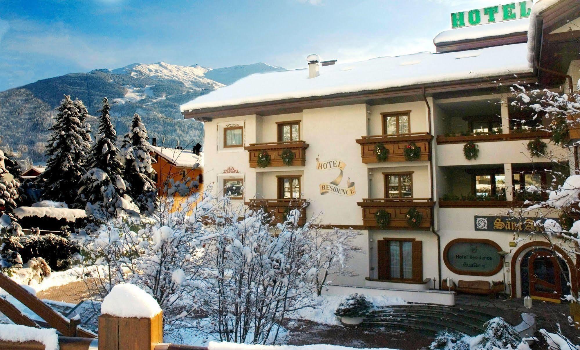 Hotel Santanton Bormio Exteriör bild
